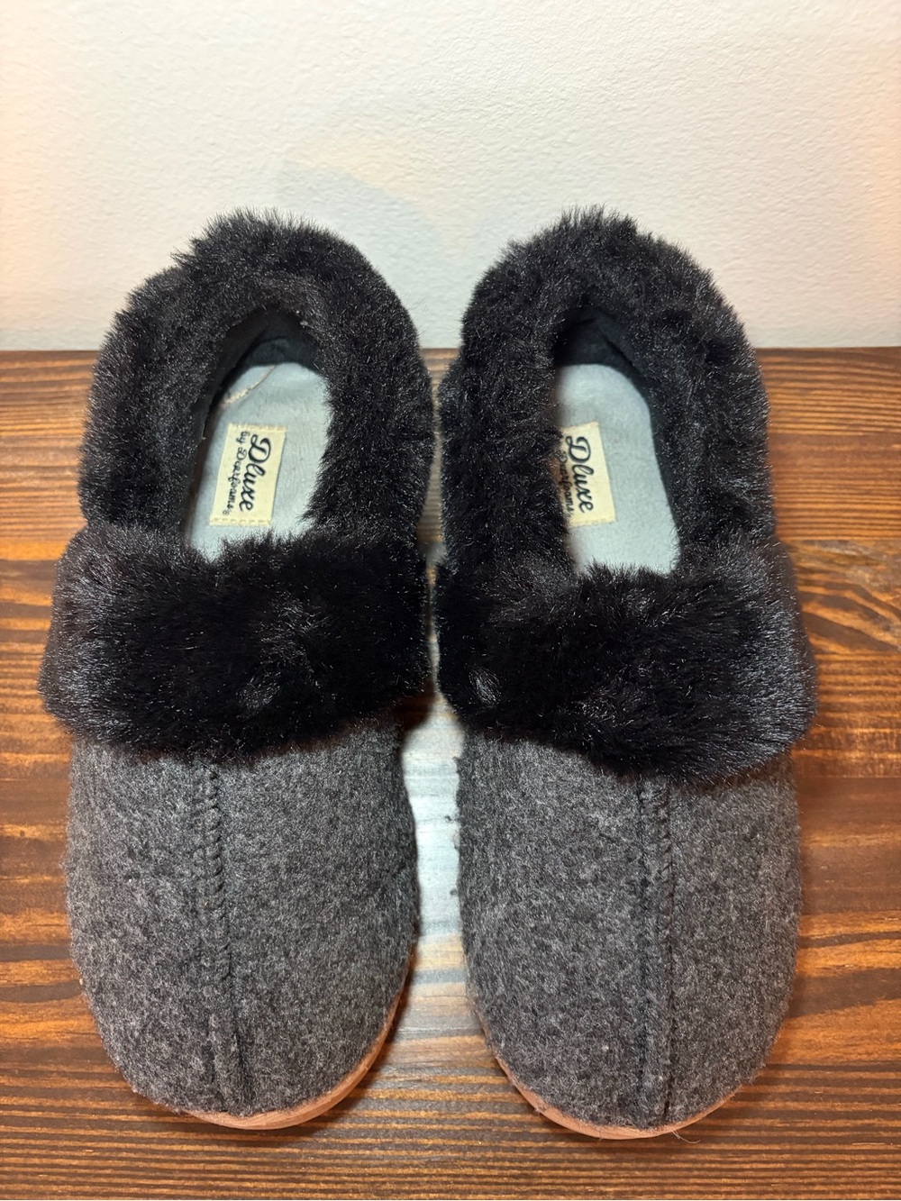 dearfoams Gray Wool-Blend Slip-On Slippers with Black Faux Fur Collar